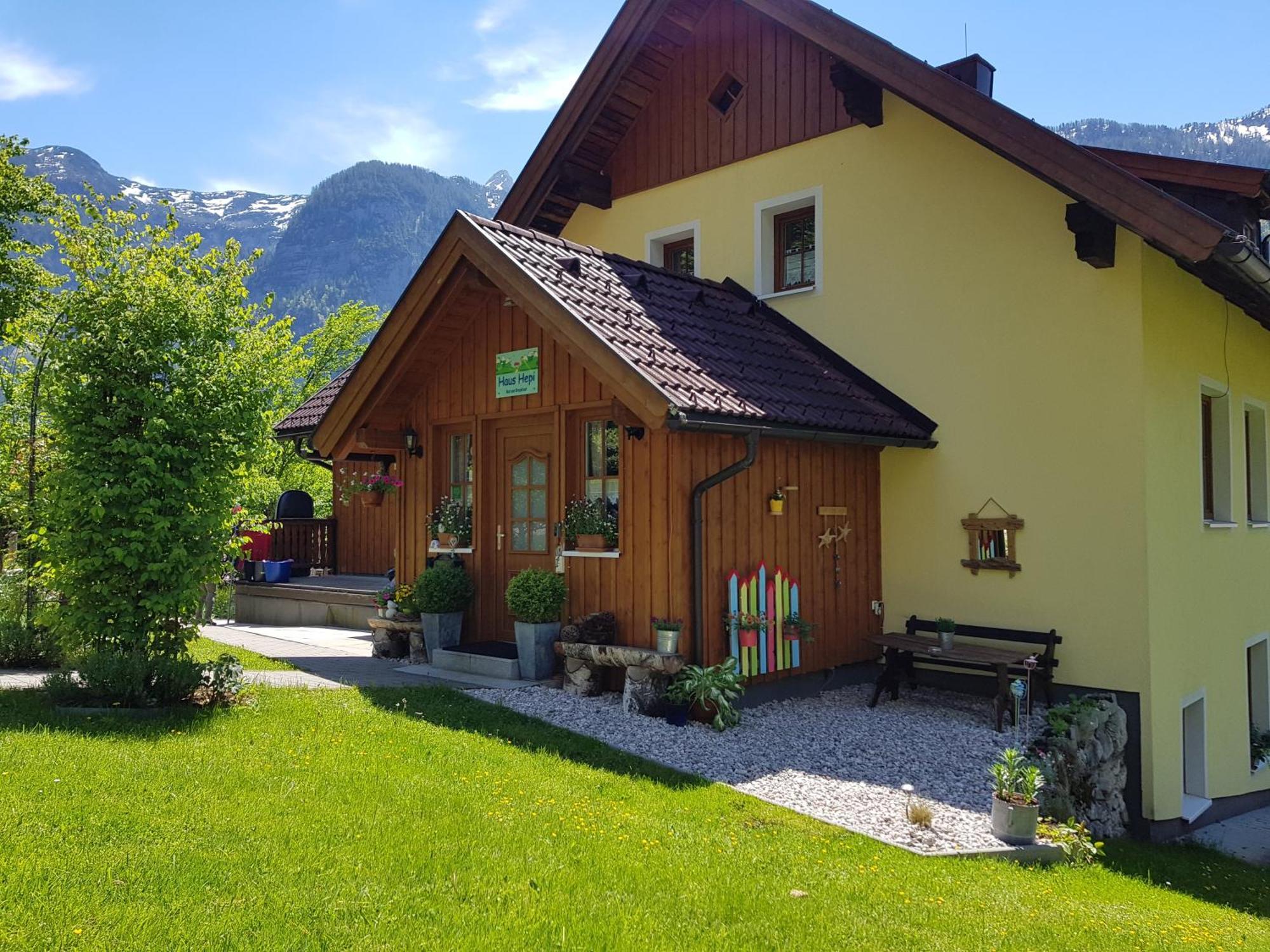 Haus Hepi Hotel Obertraun Exterior photo